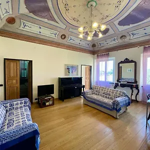 https://viola-apartment-levanto-5-terre.hotelitalianriviera.com